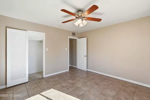 Bedroom - 2925 E Loretta Dr, Tucson, AZ 85716 photo 4 of 4