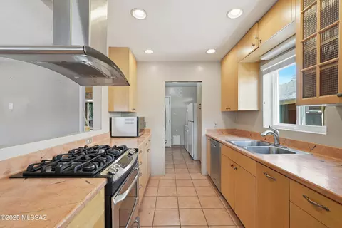 Kitchen - 2925 E Loretta Dr, Tucson, AZ 85716 photo 2 of 7
