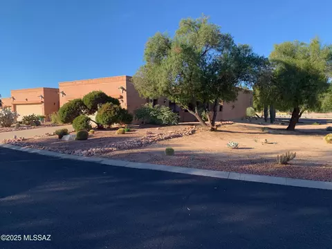 1944 W Myrtlewood Ln, Tucson, AZ 85704