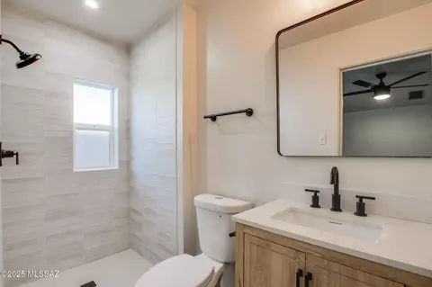 Bath - 5417 E 8th St, Tucson, AZ 85711 photo 2 of 2