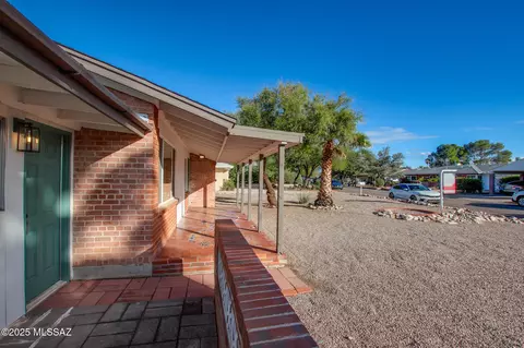 Exterior - 5417 E 8th St, Tucson, AZ 85711 photo 6 of 10