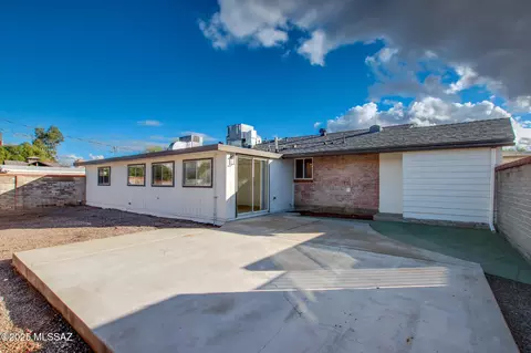 Exterior - 5417 E 8th St, Tucson, AZ 85711 photo 3 of 10