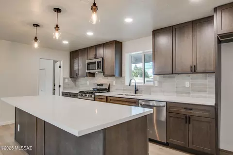 Kitchen - 5417 E 8th St, Tucson, AZ 85711 photo 4 of 4