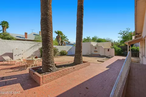 Exterior - 28 E 15th St, Tucson, AZ 85701 photo 7 of 14