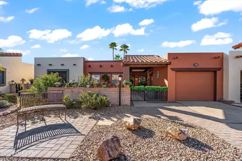 1381 W Calle Mendoza, Green Valley, AZ 85622