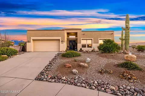 4583 S Moon River Pl, Green Valley, AZ 85622