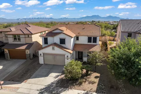 717 W Camino Tunera, Sahuarita, AZ 85629
