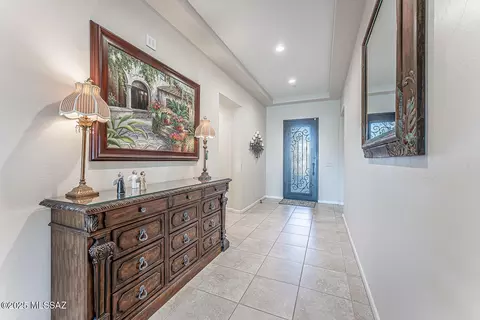 Entry Way - 2230 E Thunder Bluff Dr, Green Valley, AZ 85614 photo 2 of 3