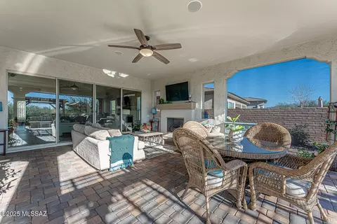 Exterior - 2230 E Thunder Bluff Dr, Green Valley, AZ 85614 photo 4 of 9
