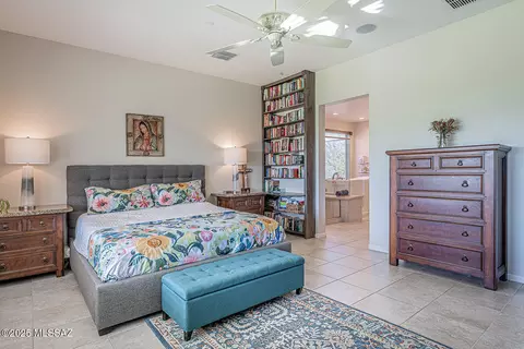 Bedroom - 2230 E Thunder Bluff Dr, Green Valley, AZ 85614 photo 2 of 3