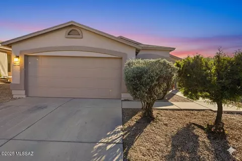 10008 E Arizona Sunset Dr, Tucson, AZ 85747