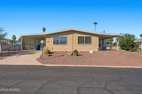 30 W Rosa Dr, Green Valley, AZ 85614