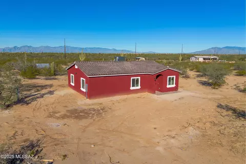 3915 E Singing Cactus Ln, Tucson, AZ 85756