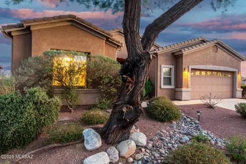 Exterior - 60621 Eagle Heights Dr, Tucson, AZ 85739 photo 6 of 17