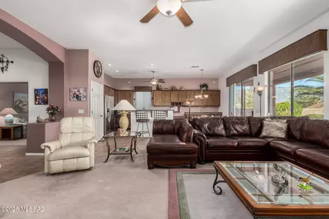 Living - 60621 Eagle Heights Dr, Tucson, AZ 85739 photo 2 of 4