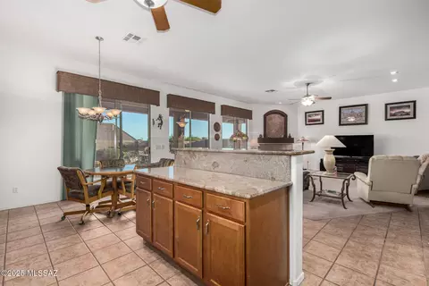 Kitchen - 60621 Eagle Heights Dr, Tucson, AZ 85739 photo 3 of 5