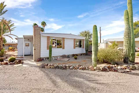 6005 W Lazy S St, Tucson, AZ 85713
