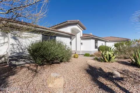 975 N Canyon Moonlight Pl, Tucson, AZ 85745
