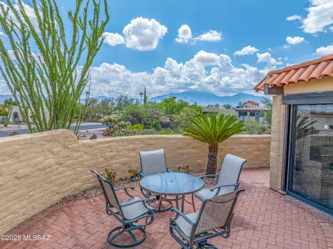 1101 W Circulo Del Norte, Green Valley, AZ 85614