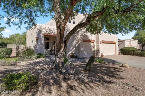 8869 E Penstemon Dr, Tucson, AZ 85715