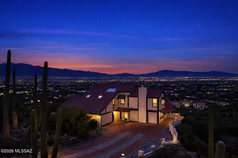 4750 W Crestview Cir W, Tucson, AZ 85745