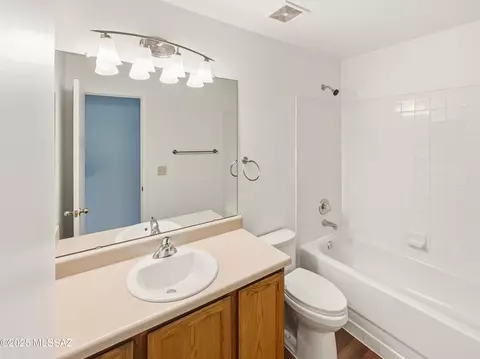Bath - 9330 E Lochnay Ln, Tucson, AZ 85747 photo 1 of 2