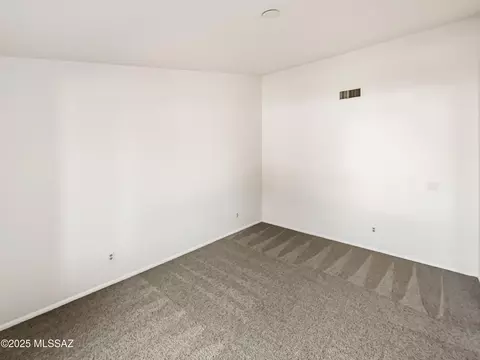 Bedroom - 9330 E Lochnay Ln, Tucson, AZ 85747 photo 2 of 7