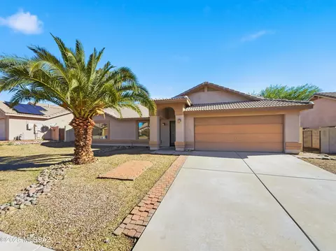 9330 E Lochnay Ln, Tucson, AZ 85747