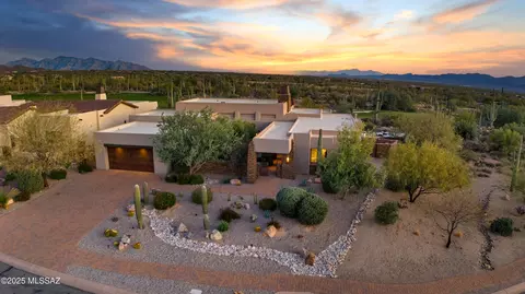 6385 W Sunlit Bridge Pl, Marana, AZ 85658