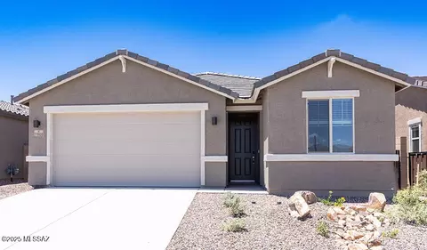 11866 E Becker Dr, Vail, AZ 85641
