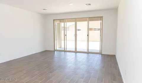 11866 E Becker Dr, Vail, AZ 85641 photo 7