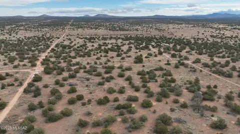 3946 E Highgrove Rd, Williams, AZ 86046 photo 8