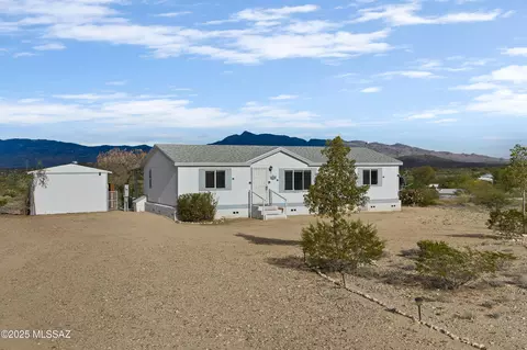 12529 S High Noon Trl, Vail, AZ 85641