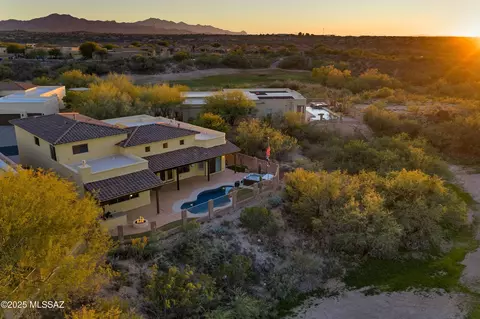 13803 E Sage Hills Dr, Vail, AZ 85641