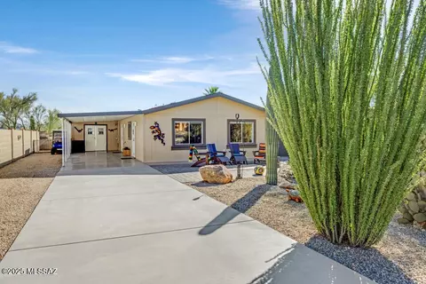 2051 S Doubletree Ln, Tucson, AZ 85713