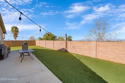 Exterior - 509 E Cactus Mountain Dr, Vail, AZ 85641 photo 2 of 5