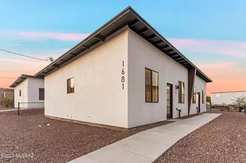 1671 S San Jose Dr, Tucson, AZ 85713