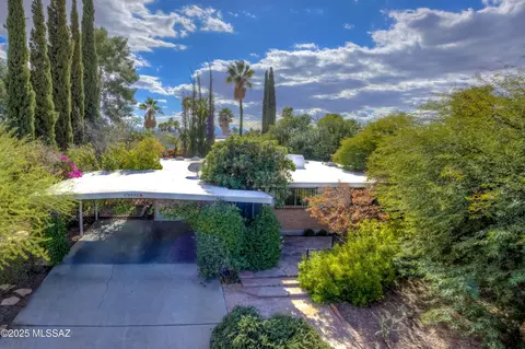 9572 E 29th St, Tucson, AZ 85748