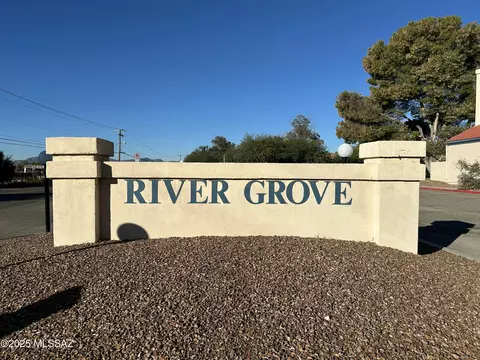 4281 N River Grove Cir #216, Tucson, AZ 85719
