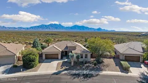 1524 E Stronghold Canyon Ln, Sahuarita, AZ 85629