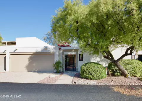 6819 E Dorado Ct, Tucson, AZ 85715