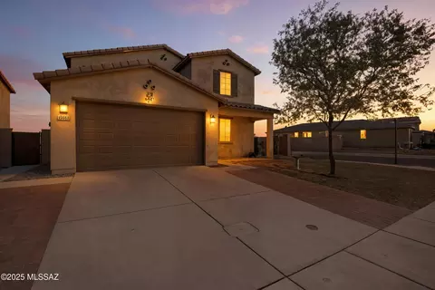 15653 S Calle Tunal, Sahuarita, AZ 85629