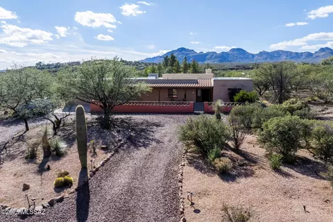11 Piedra Dr, Tubac, AZ 85646