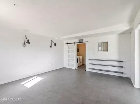 Living - 3560 E Wilds Rd, Tucson, AZ 85739 photo 5 of 5