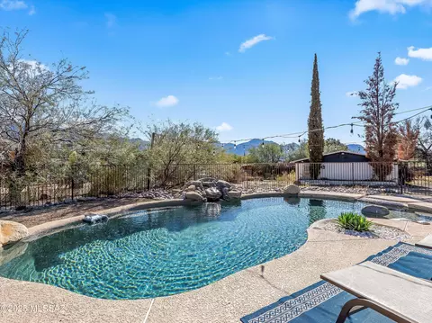 Exterior - 3560 E Wilds Rd, Tucson, AZ 85739 photo 7 of 10