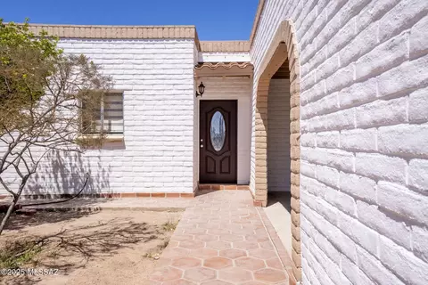 789 N Santa Rita Ln, Nogales, AZ 85621