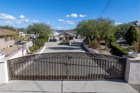 983 Matas Ct, Rio Rico, AZ 85648