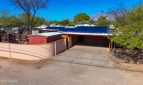 Exterior - 5272 E 4th St, Tucson, AZ 85711 photo 5 of 5
