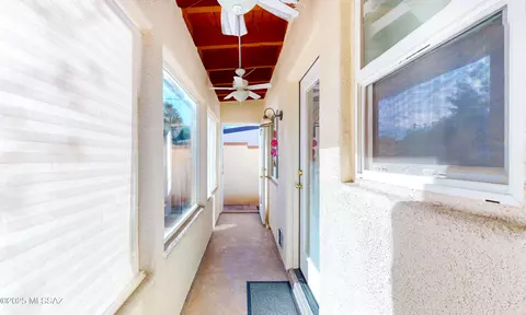Entry Way - 5272 E 4th St, Tucson, AZ 85711 photo 4 of 4