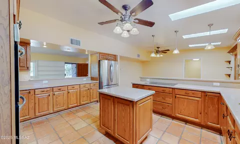 Kitchen - 5272 E 4th St, Tucson, AZ 85711 photo 1 of 6